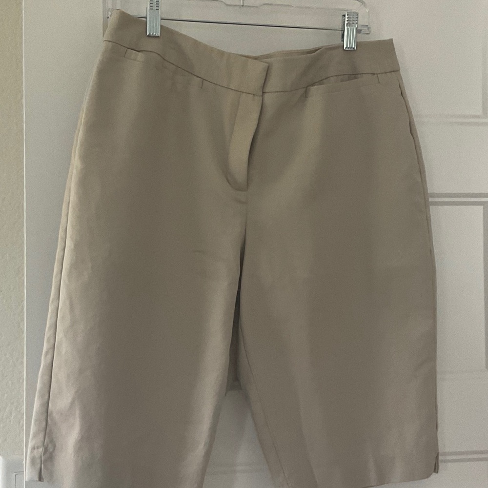 Chico's Classic Beige Women's Bermudas